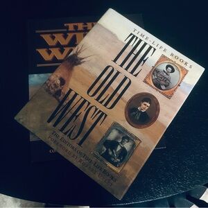 Lot of 2 Old West Cowboy Coffee Table Books 

*+* Gamblers and Gunslingers *+*